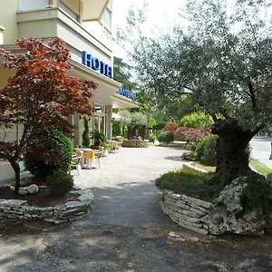 2* Hotel Lanterna